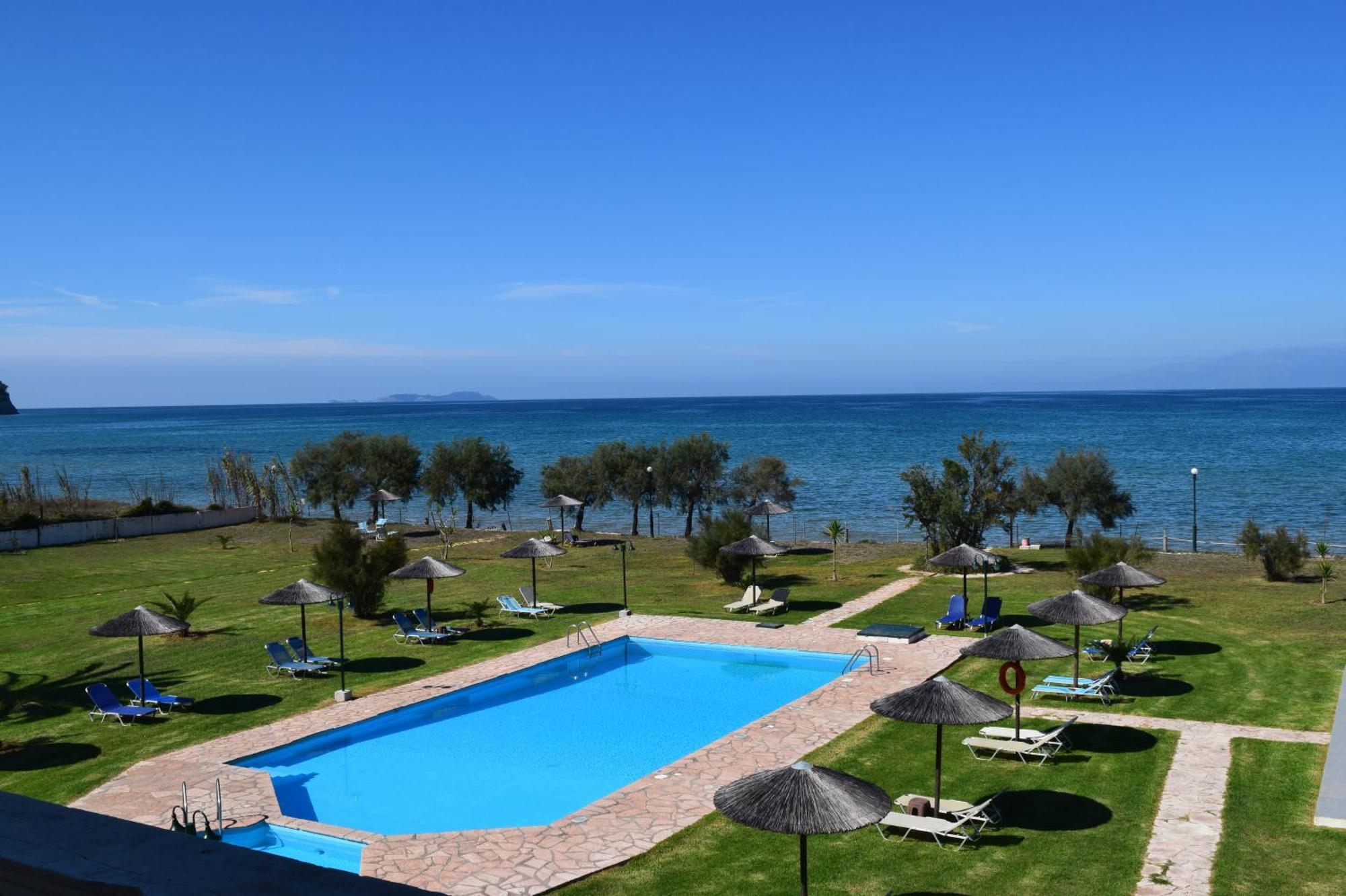 S&C Kosmos Beach Resort Roda  Exterior photo