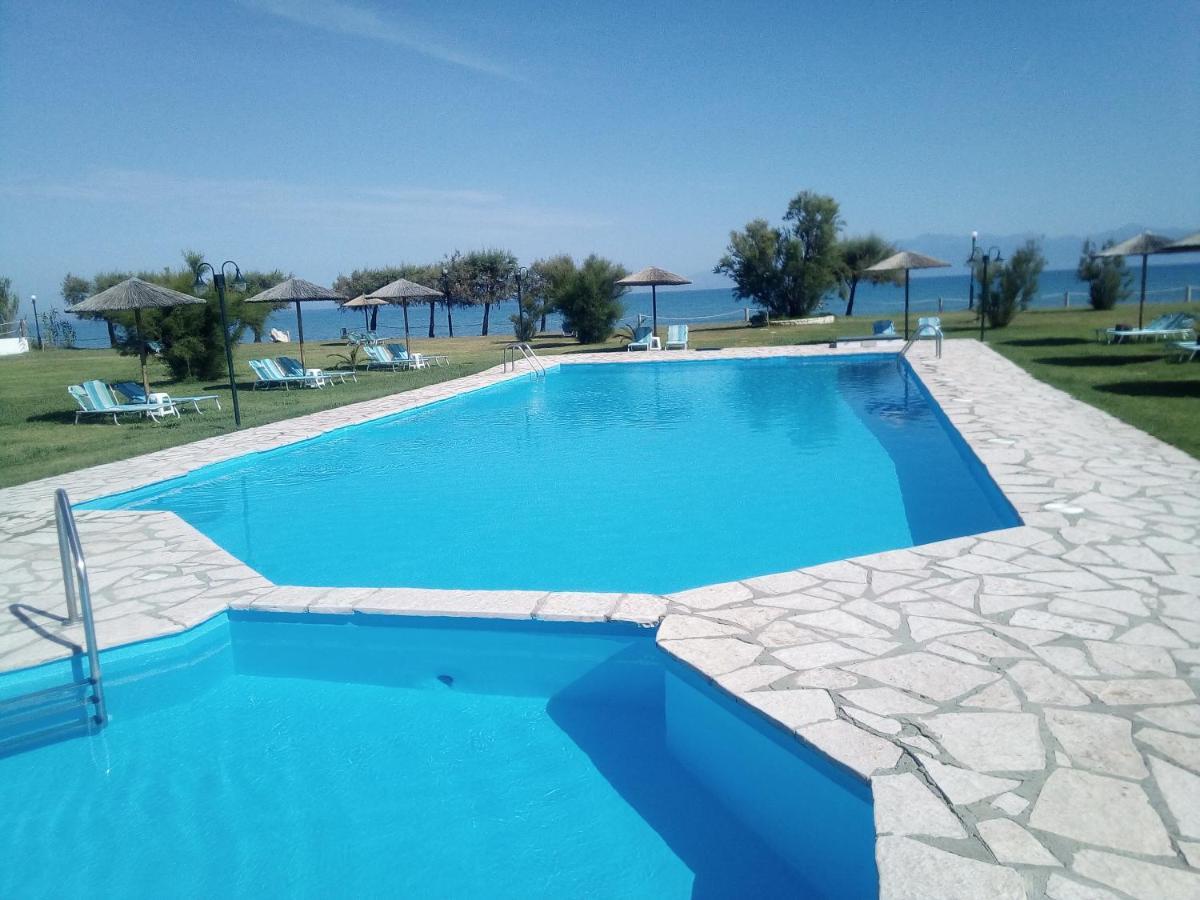 S&C Kosmos Beach Resort Roda  Exterior photo